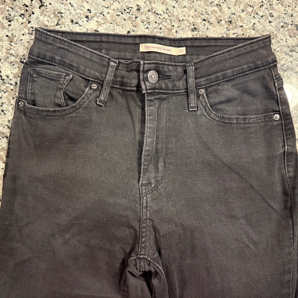Levi 721 High Rise Skinny Jeans size 28 gray/black